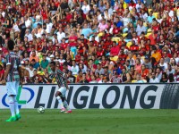 Fotos Después de 3 años, el Flamengo es nuevamente campeón Carioca. Venció al Fluminense por 2 a 1, comenzó perdiendo, más luego remonto el partido disputado el domingo 7 de mayo en el Maracana.
Con este triunfo el Flamengo llegó a su título estatal número 34 de forma invicta. 
Con LINGLONG CUBIERTAS, acompañamos tu pasión por el fútbol.