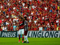 Fotos Después de 3 años, el Flamengo es nuevamente campeón Carioca. Venció al Fluminense por 2 a 1, comenzó perdiendo, más luego remonto el partido disputado el domingo 7 de mayo en el Maracana.
Con este triunfo el Flamengo llegó a su título estatal número 34 de forma invicta. 
Con LINGLONG CUBIERTAS, acompañamos tu pasión por el fútbol.