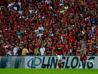 Fotos Después de 3 años, el Flamengo es nuevamente campeón Carioca. Venció al Fluminense por 2 a 1, comenzó perdiendo, más luego remonto el partido disputado el domingo 7 de mayo en el Maracana.
Con este triunfo el Flamengo llegó a su título estatal número 34 de forma invicta. 
Con LINGLONG CUBIERTAS, acompañamos tu pasión por el fútbol.